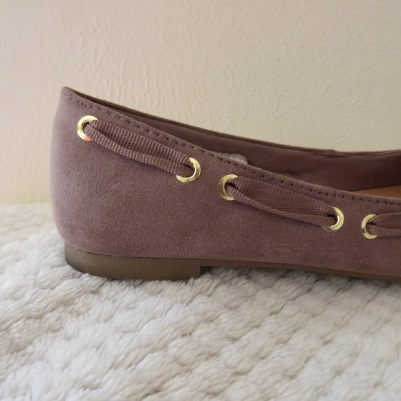 American Eagle Suede Flats - Size 8 - Picture 2 of 4